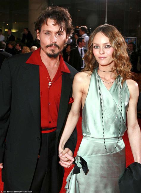 vanessa paradis mariage johnny depp|Vanessa Paradis Married Husband Samuel Benchetrit After。